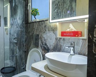Vishal Hall - Mumbai - Bathroom