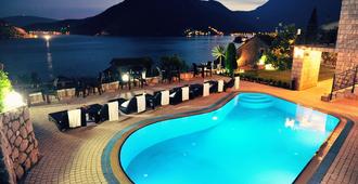 Hotel Per Astra - Kotor - Pool