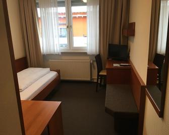 Hotel Zum Ritter - Seligenstadt - Bedroom
