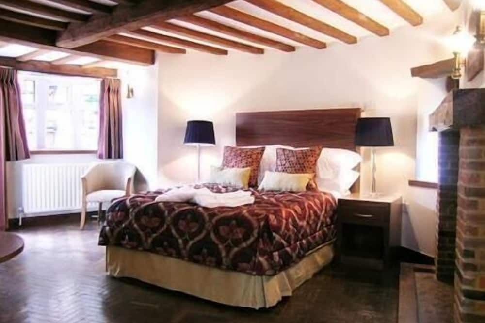 Ye Olde Red Lion - Newbury - Bedroom