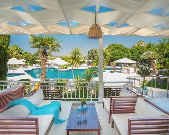 Happy Days Hotel - Theologos - Balcon