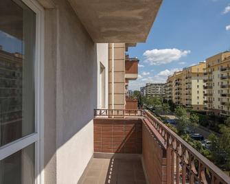 Shortstaypoland Tomcia Palucha B118 - Varsóvia - Varanda