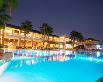 Pine Beach Belek - Belek - Pool