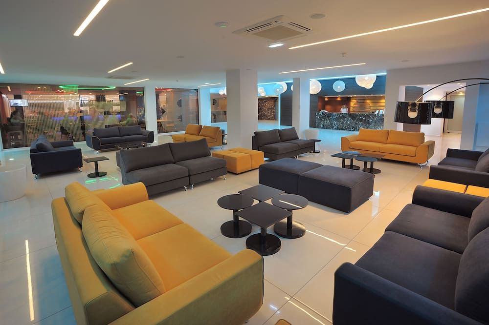 نيليا بيتش هوتل