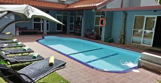 Palms Villa - Negombo - Pool