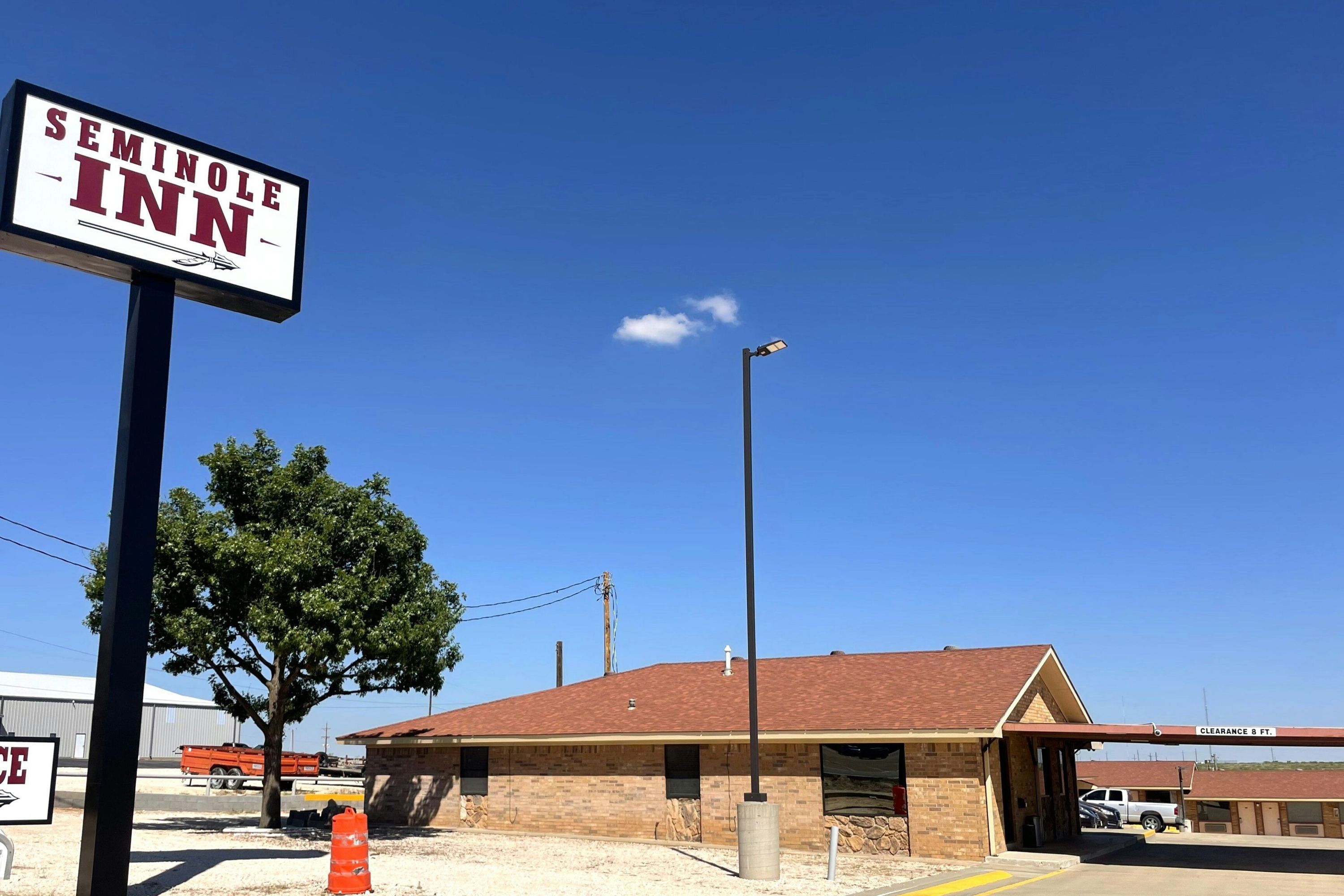 Seminole Inn Near New Mexico Hwy 62 - Seminole - Edificio
