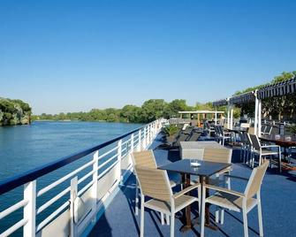 Bateau Hotel Le Chardonnay - Aviñón