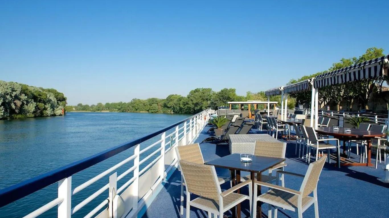 Bateau Hotel Le Chardonnay