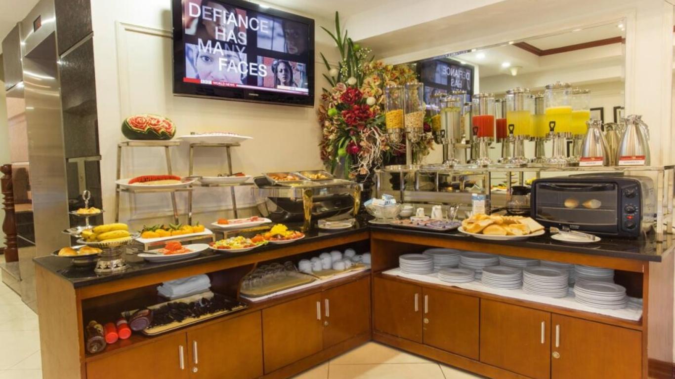 Golden Lotus Legend Hotel