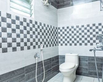 Sv Residency - אוטי - חדר רחצה
