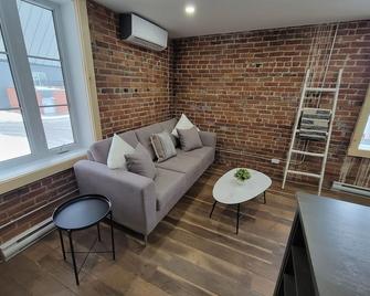 Le Waynewright - St-Raymond - Living room
