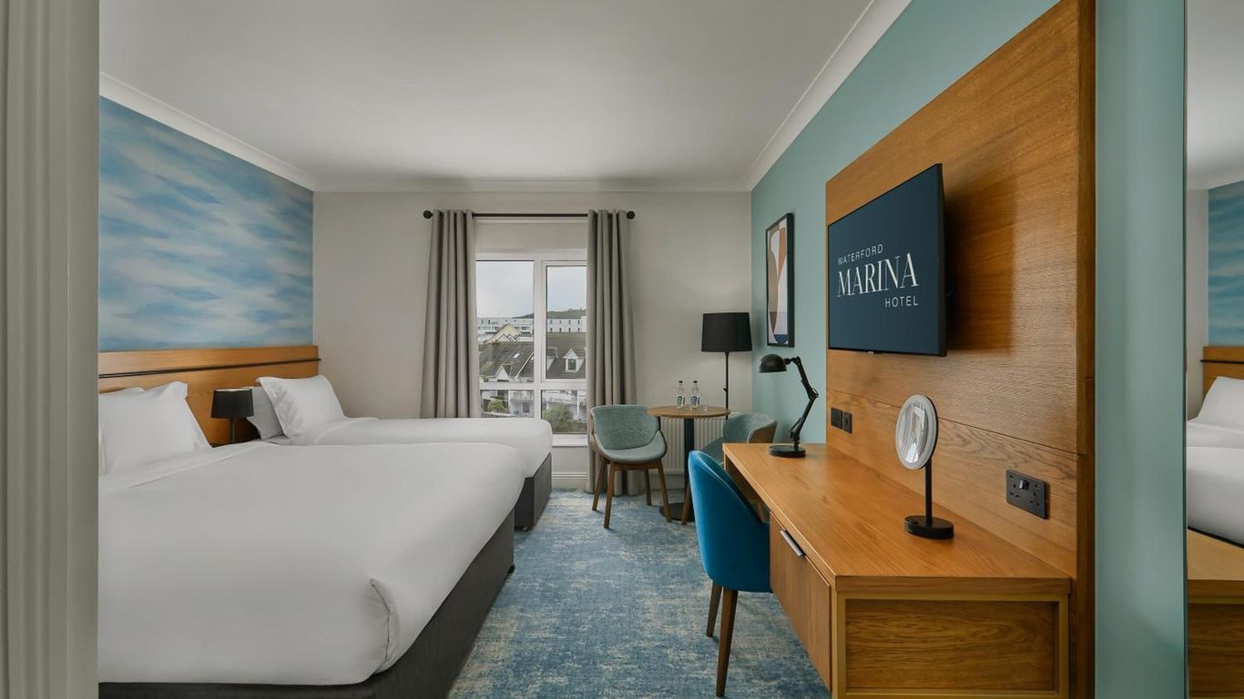 워터퍼드 마리나 호텔