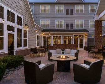 Residence Inn by Marriott Albany Washington Avenue - Albany - Pátio