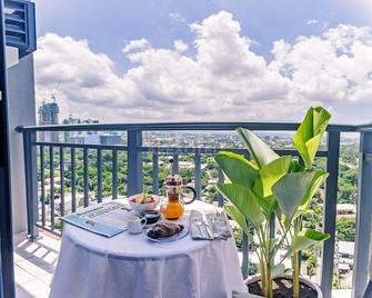 Astounding Modern Cebu Home Office Balcony Central - Cebu City - Balcony