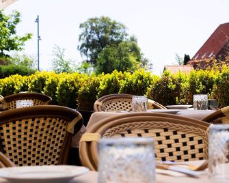 Hostrups Hotel - Tønder - Patio