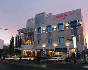 Mega Permata Hotel - Padangsidempuan - Edificio