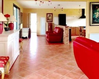 Villa avec Piscine Intérieure, Billard et Tennis, proche Zoo de Beauval et Châteaux de la Loire - FR-1-591-225 - Les Péguets - Sala de estar
