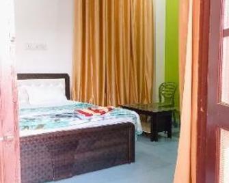 OYO Home 85483 Sumit Yadav - Barabanki - Habitación