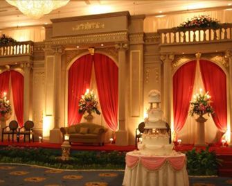 Menara Peninsula Hotel - Yakarta
