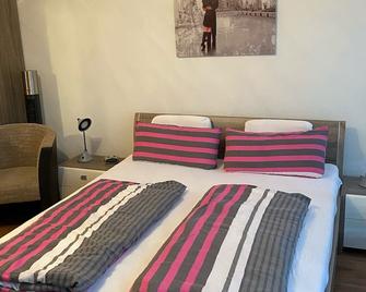 Apartment island of Reichenau with pool and sauna - Reichenau - Schlafzimmer