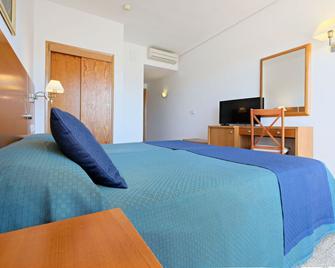 azuLine Hotel S'Anfora & Fleming - Sant Antoni de Portmany - Bedroom