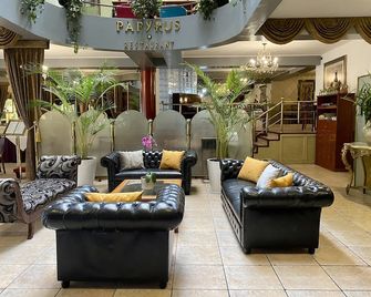 فاراونا جراند هوتل - ليما - ردهة