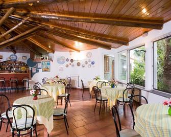 Park Hotel Terme Mediterraneo - פוריו - מסעדה