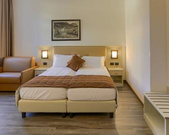 Hotel Sole Relax & Panorama - Riva del Garda - Bedroom