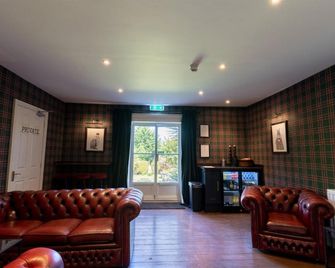 Ruswarp Hall - Whitby - וויטבי