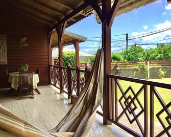 Room for rent in an authentic wooden villa - Trois-Rivières - Balcony