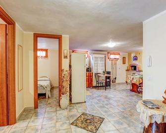 Belvilla By OYO Casa Melis - Carbonia - Living room