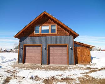 Cozy Mountain Studio Near Ski Hill Road & Grand Targhee - Driggs - Building
