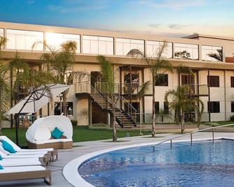 Awa Resort Hotel - Encarnación - Pool