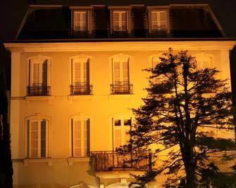 Hotel Montsegur - Carcassonne - Building