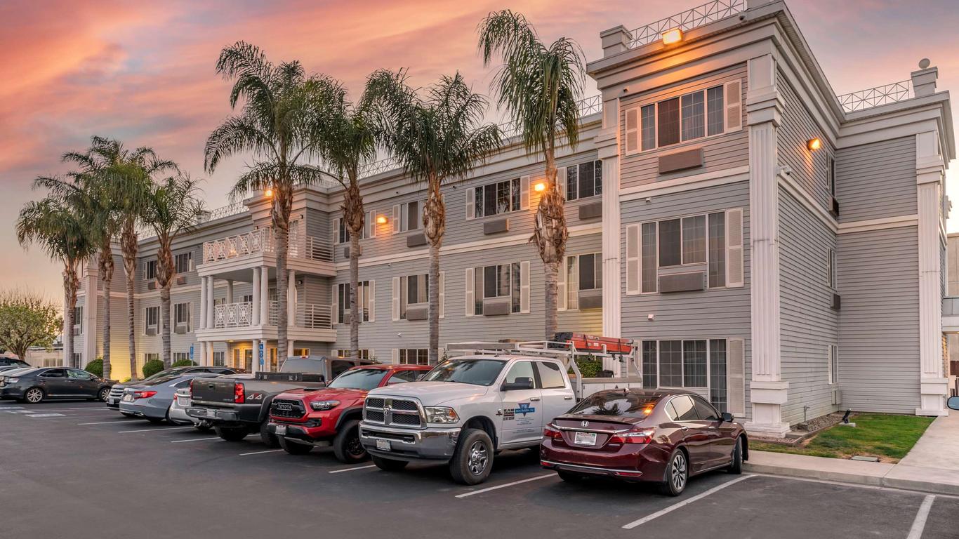 Best Western Luxury Inn