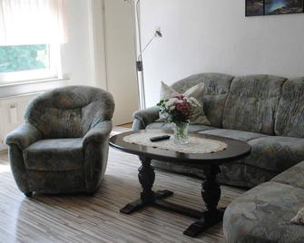 Apartment Braunschweiger Hof - Halberstadt - Wohnzimmer