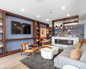 1br City Loft With Modern Glass Views - Chicago - Lounge