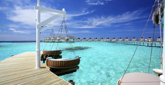 Centara Grand Island Resort & Spa Maldives - Machchafushi - Building