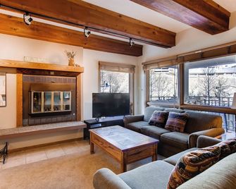 Cozy 2 Br Condo Sleeps 6 People Condo - Crested Butte - Sala de estar