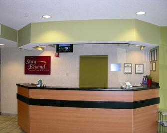 Stay Beyond Inn & Suites - Elma - Front desk