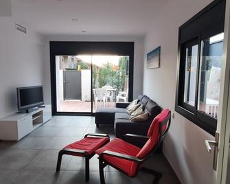 Casa Centro Del Pueblo Con Piscina Privada - Sant Vicenç de Montalt - Salon