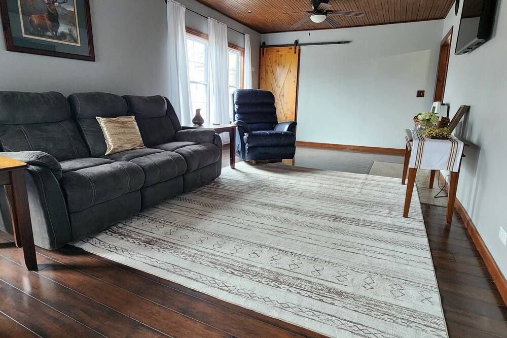 Lovely King Ensuite bungalow