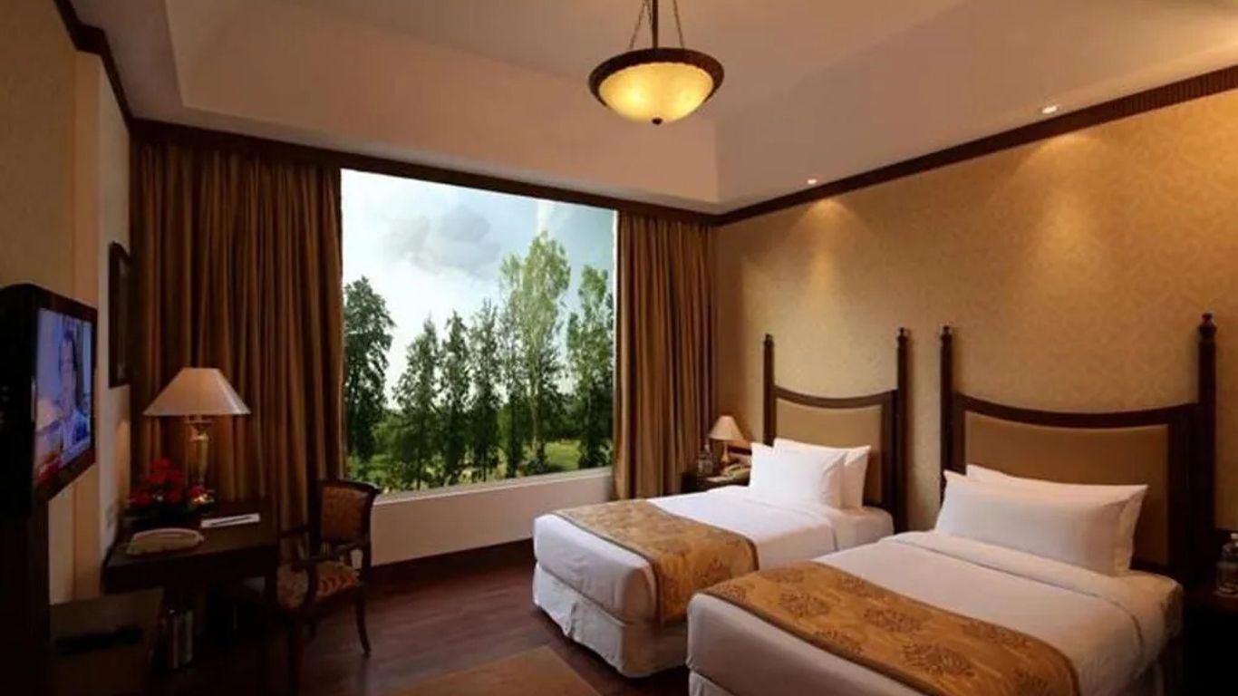 Country Inn Suites Satbari