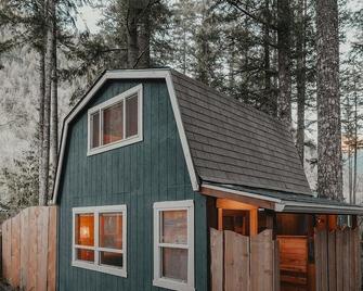 Persis Tiny Cabin. Amazing Outdoor Showe - Sultan - Edificio