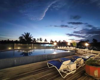 Taman Unique Hotel Senggigi - Mangsit - Piscina