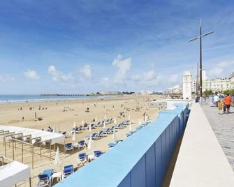 Apartment in Oostduinkerke near the Beach - Oostduinkerke - Beach