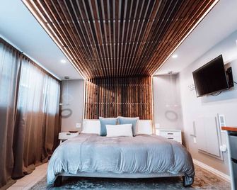 Swank House- Downtown Suite-Pet Friendly - אשלנד - חדר שינה