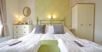 Sunrise Guest House - Bude - Bedroom