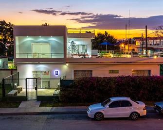 Hostal El Pino - Cienfuegos - Edificio
