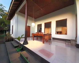 Sasak Lebung Home - Senggigi - Patio